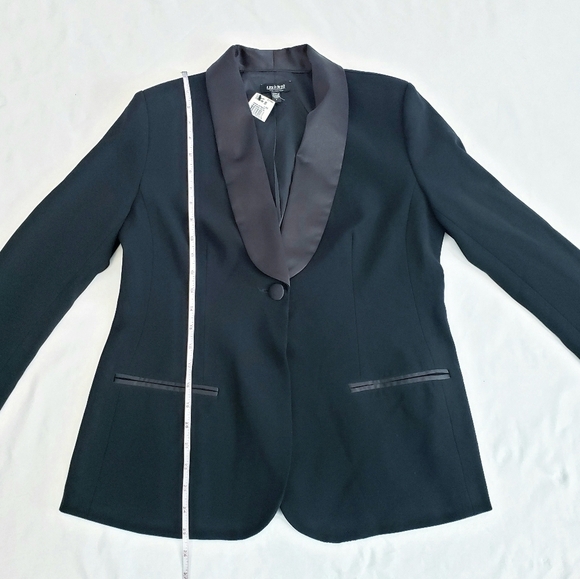 NWT Tuxedo Style Blazer Black w/Satin Trim Size Small - Picture 8 of 10